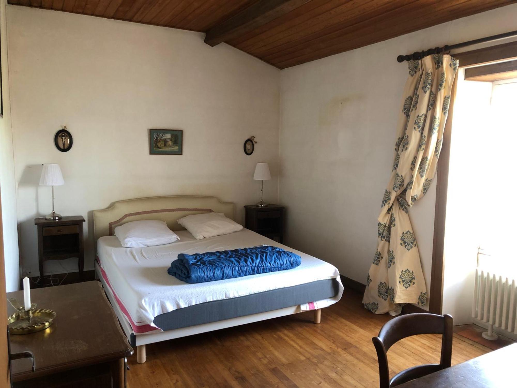 La Vieille Cure, Spa, Wifi A 20 Min Des Plages La Jonchere Exteriör bild